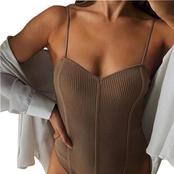 ZARA | Ribbed Sweetheart Neckline Bodysuit - Picture 1 of 6